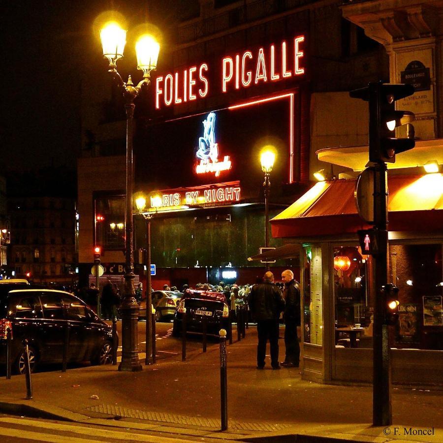 Studio Pigalle De 25 M2 - 2 Lits Simples Type Gigogne Pour 2 Personnes - Coeur Touristique De Paris - 2 Minutes De La Station Metro Pigalle ,Petit Train Vers La Butte Montmartre-Cabarets Moulin Rouge,Chez Michou-Restaurants Bouillon Pigalle,Berliner Экстерьер фото