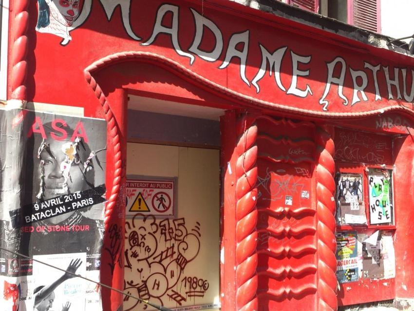 Studio Pigalle De 25 M2 - 2 Lits Simples Type Gigogne Pour 2 Personnes - Coeur Touristique De Paris - 2 Minutes De La Station Metro Pigalle ,Petit Train Vers La Butte Montmartre-Cabarets Moulin Rouge,Chez Michou-Restaurants Bouillon Pigalle,Berliner Экстерьер фото